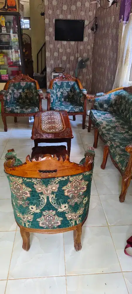 Set kursi dan meja tamu ukuran jati klasik