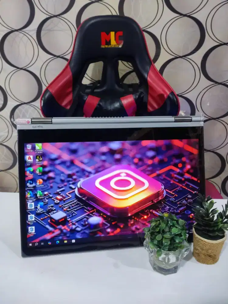 Lenovo Thinkpad Yoga 370 V37 Touchscreen [RAM 8GB / SSD 256GB] .