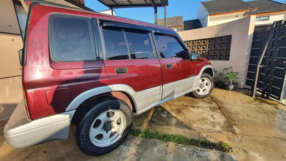 Suzuki Escudo 1997 Bensin