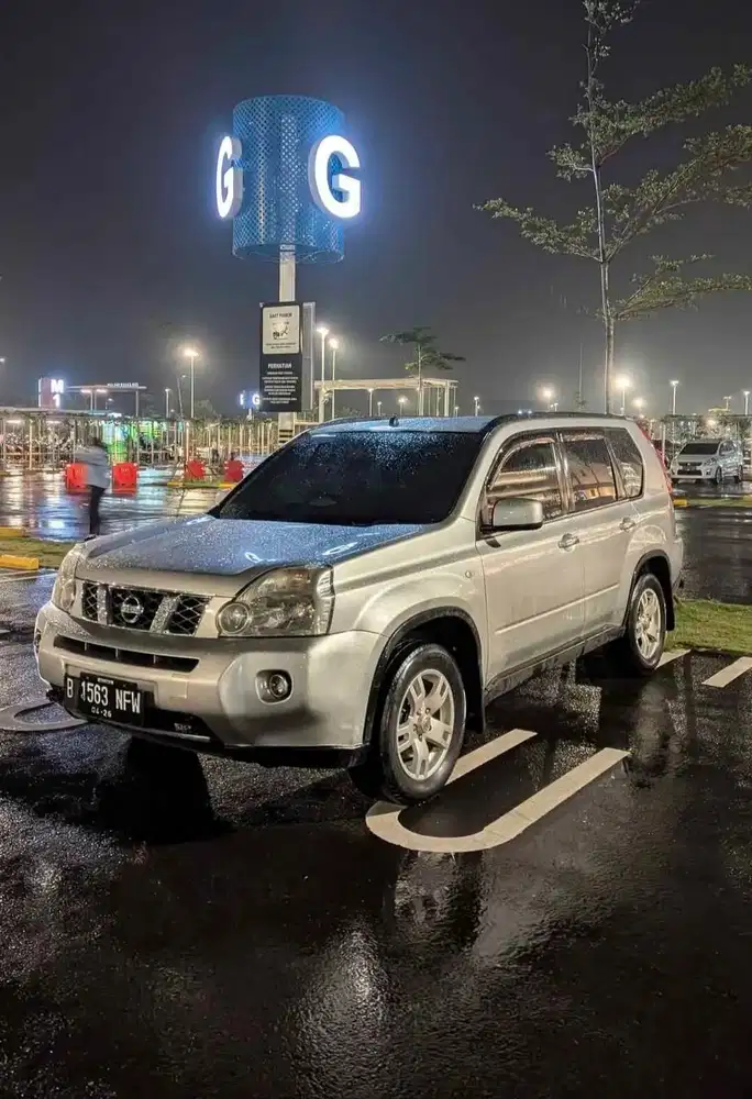 Nissan X-Trail 2011 Bensin