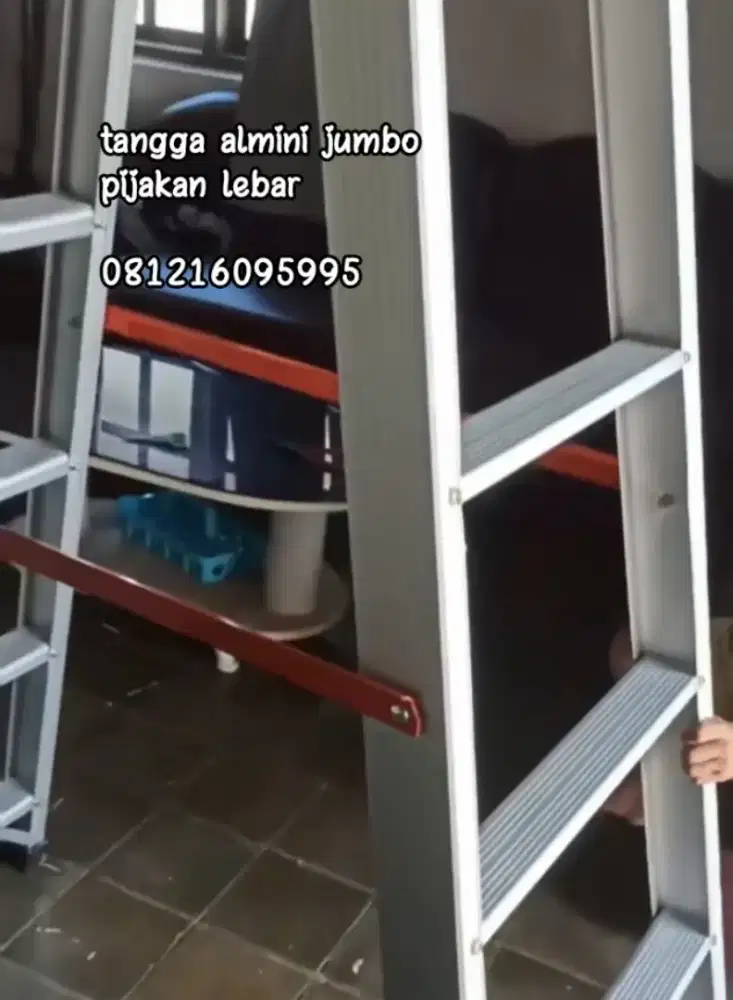 Tangga pijakan lebar cod