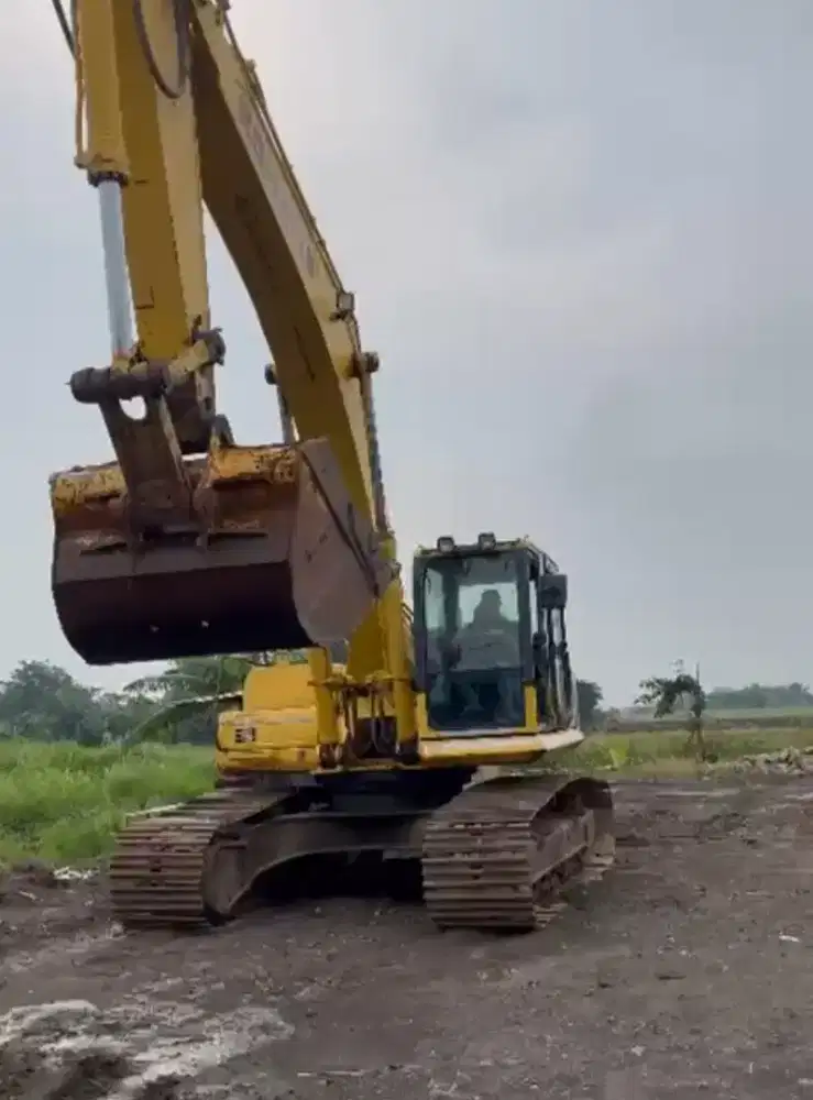 Excavator KOMATSU PC 300 SE