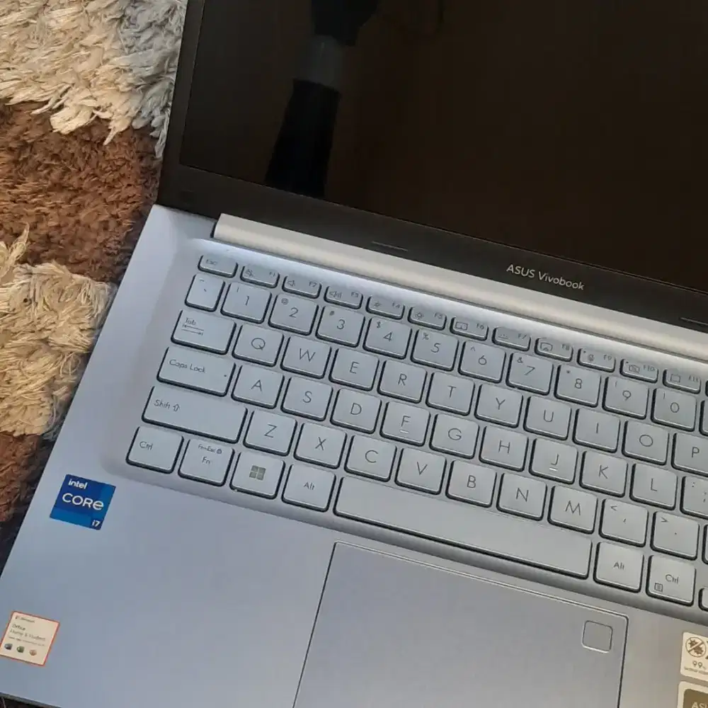 asus vivobook a1402za