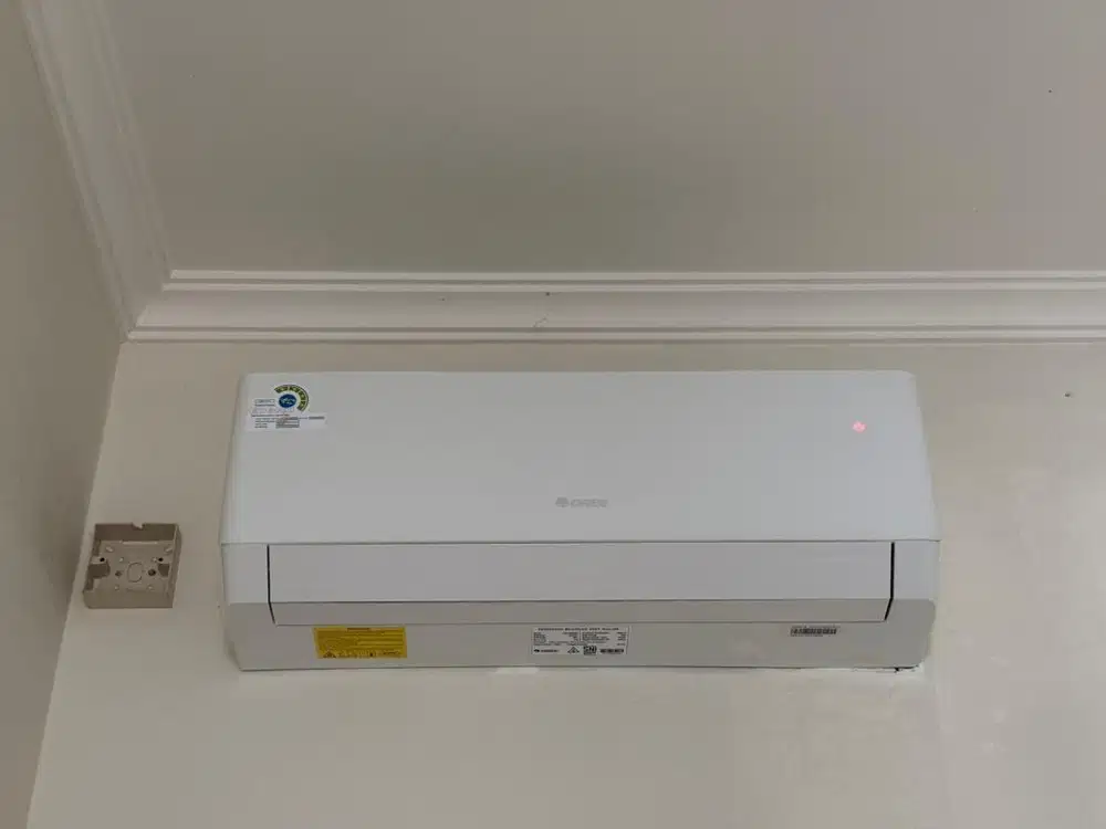 AC GREE 1/2 PK MASIH MULUS