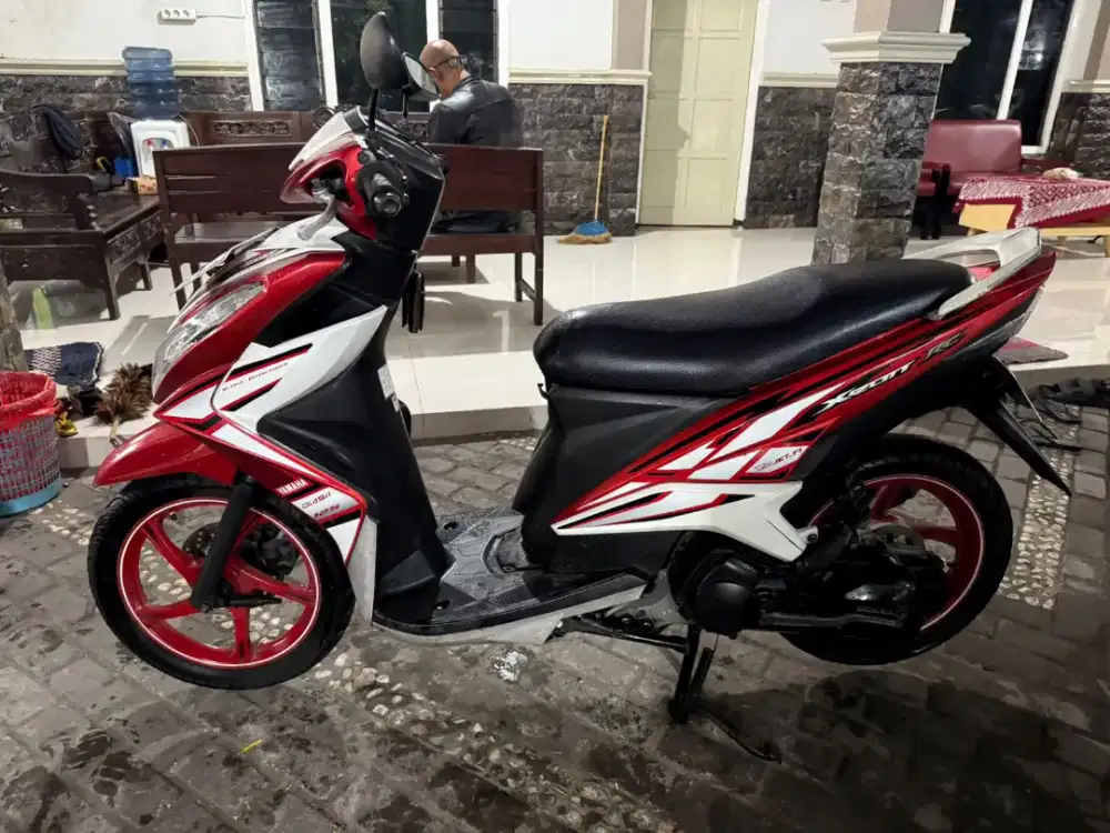 Xeon RC injeksi THN 2013 plat AB sleman