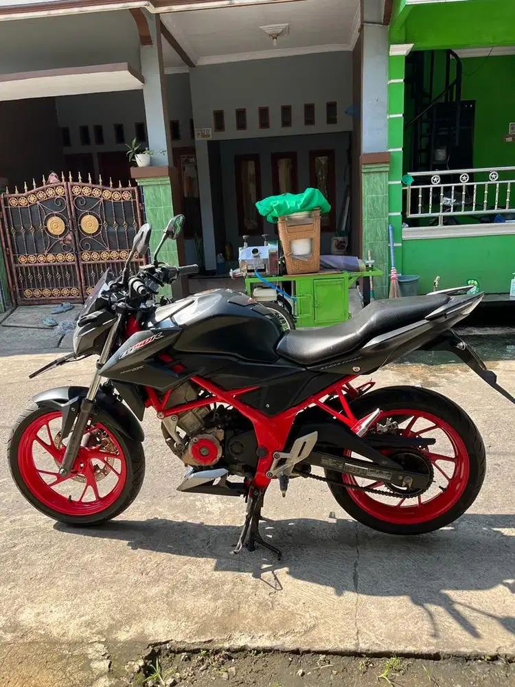 CB 150 R 2016 Street Fighter