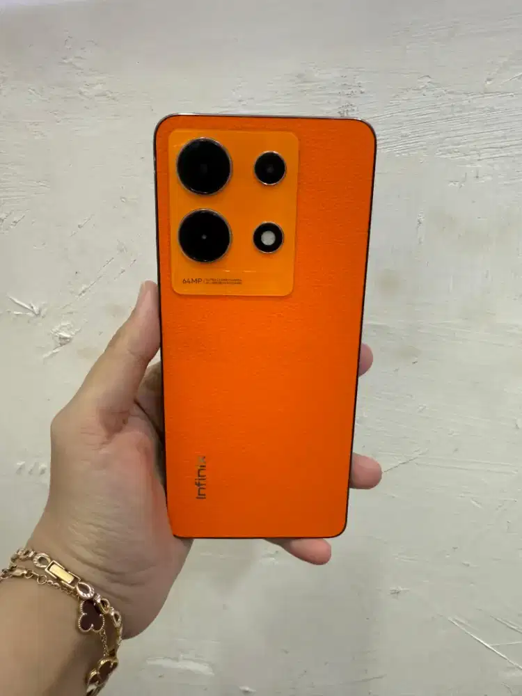Infinix Note 30 8/256 Resmi