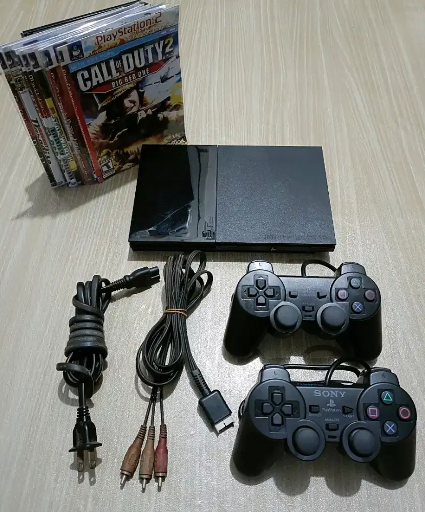 Ps2 slim/tipis kaset mulus seperti baru (preloved)