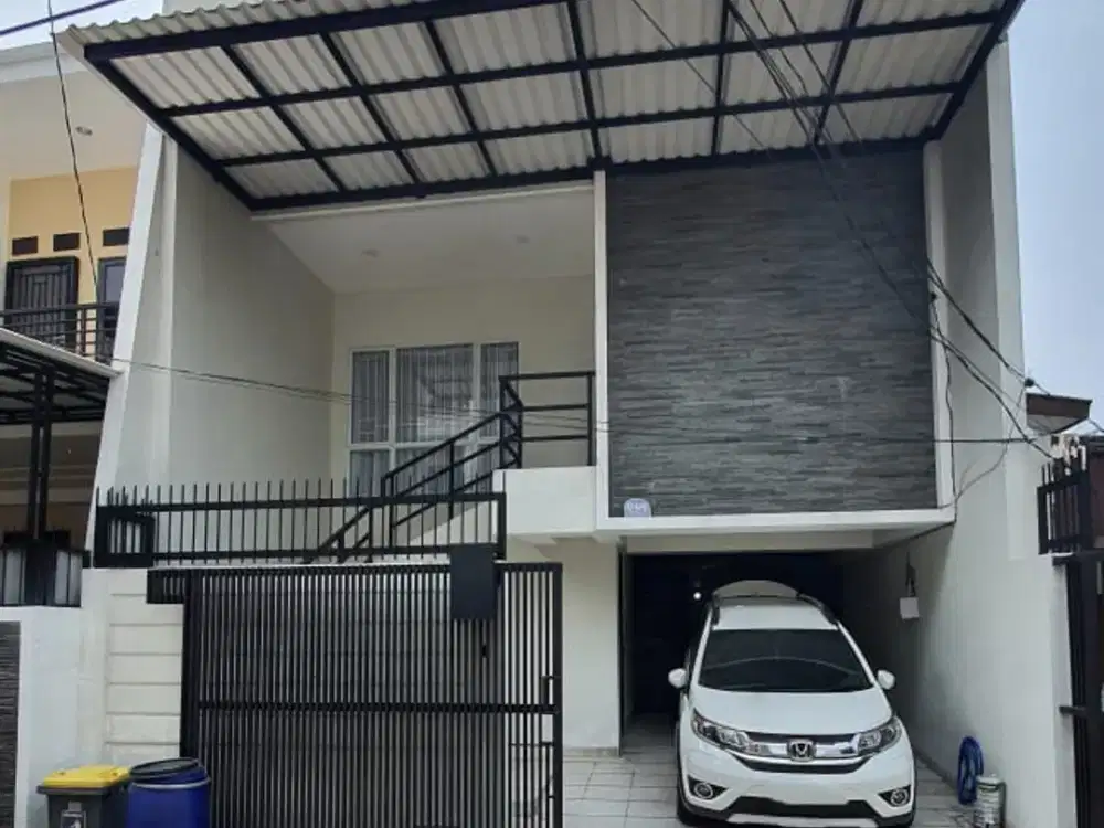 DIJUAL RUMAH BAGUS MINIMALIS 3 LANTAI JALAN BESAR HARGA MURAH DI TANJUNG DUREN