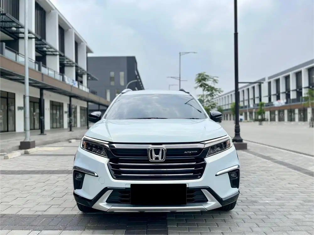 (KM 11 RIBU) Honda BRV Prestige SENSING N7X Edition  Putih 2024 GRESS