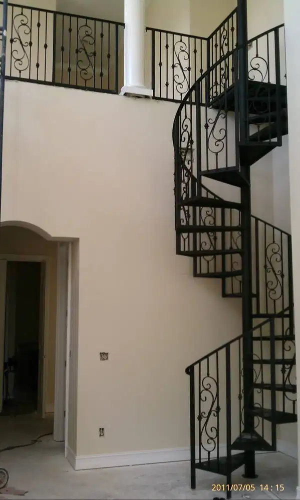 Pintu Lipat Besi Minimalis Full Plat