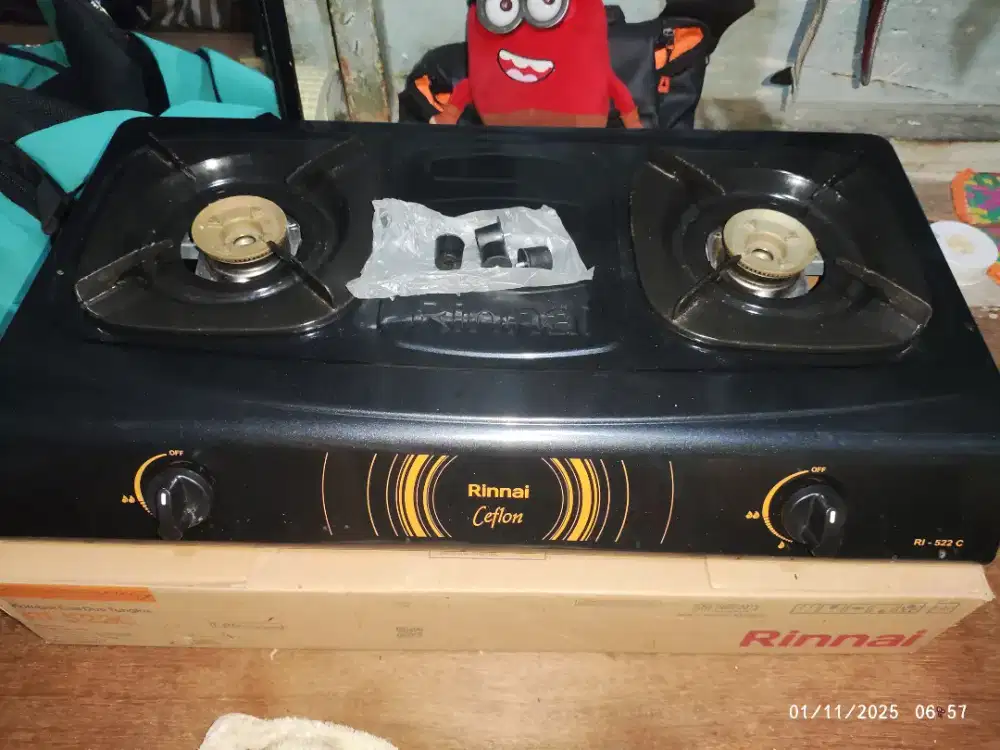 Kompor gas 2 tungku baru & oven hakasima