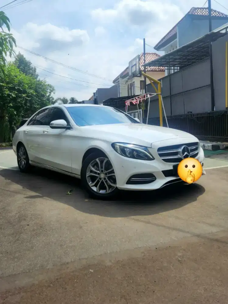 Mercedez Benz C200 2015