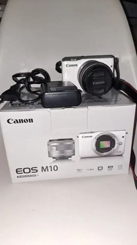 CANON EOS M10 + NOTEBOOK ASUS