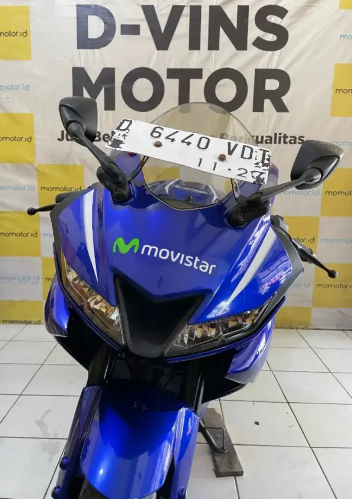 R15 v3 2017 movie star