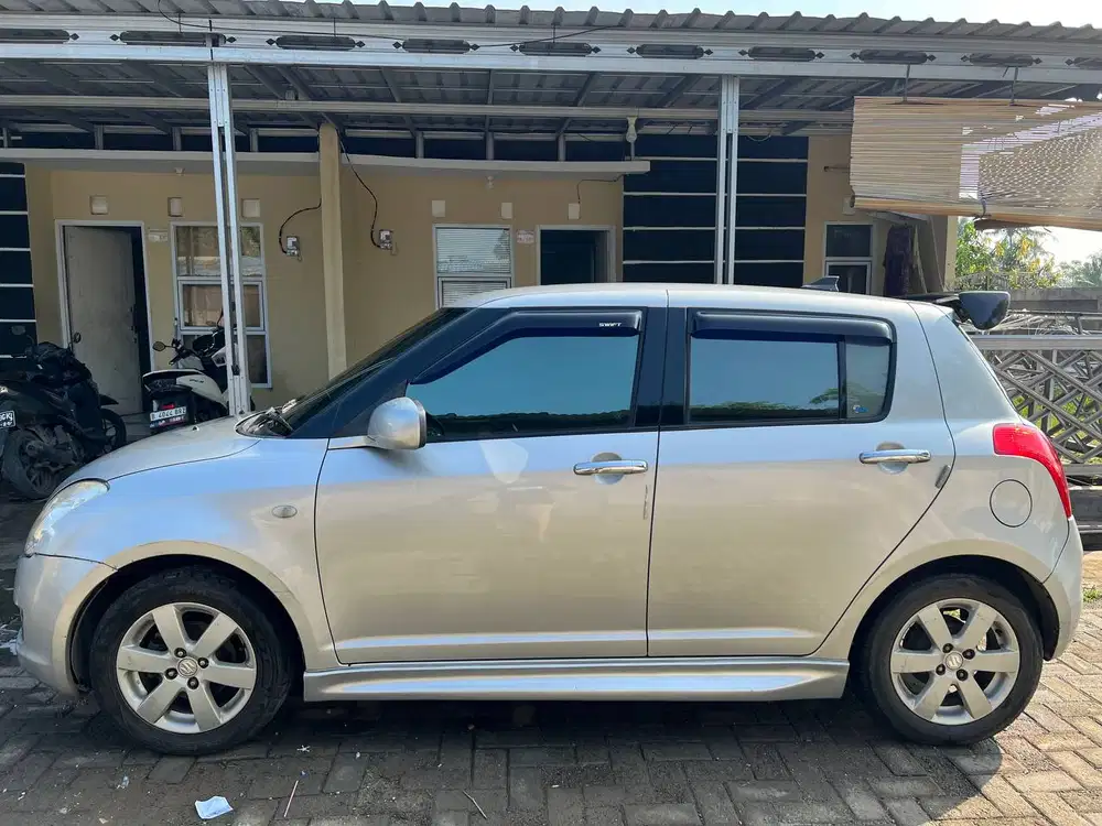 Suzuki Swift 2008 Bensin