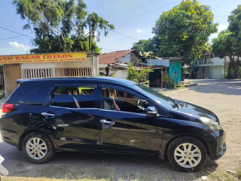 Mobilio type E CVT 2014 pemakaian 2015
