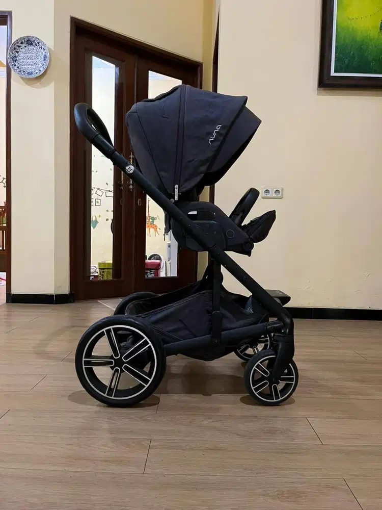 JUAL STROLLER NUNA BEKAS