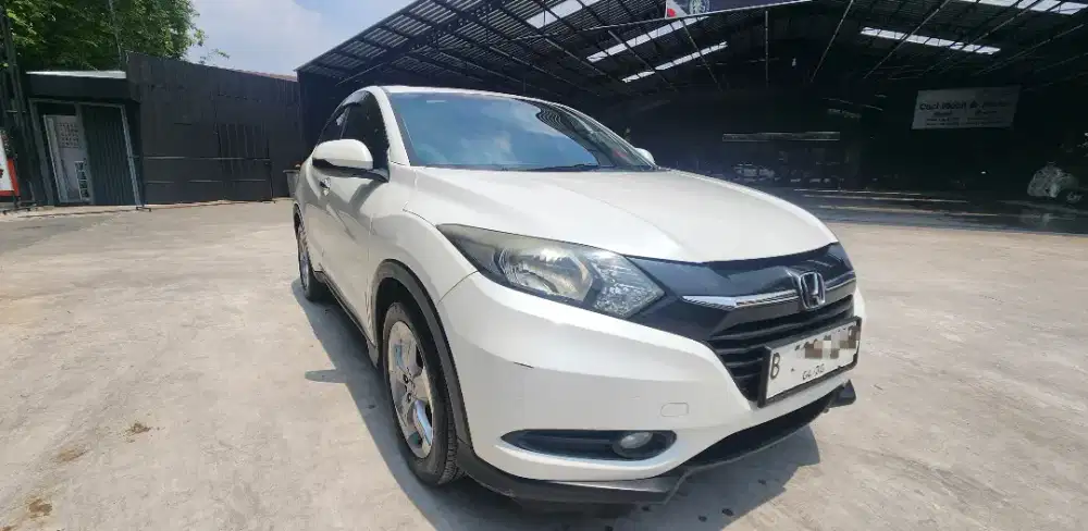Jual cepat!  Honda HR-V 1.5 E CVT 2015