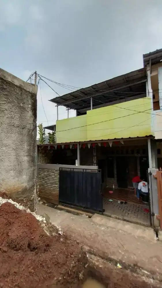 Rumah jual butuh di peniggilan Ciledug