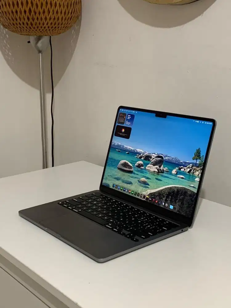 MacBook Air 2024 M3 13 inch 16/256