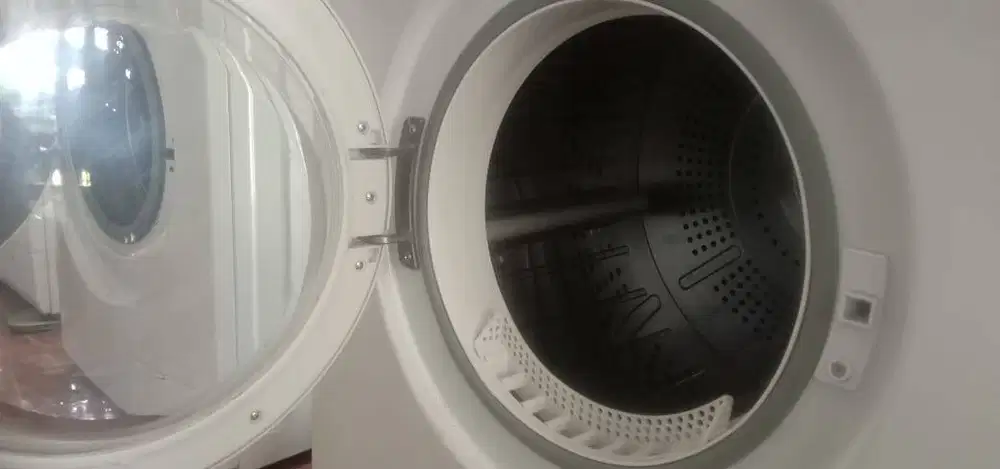 DIJUAL PAKET LENGKAP MESIN CUCI , PENGERING , DAN SETRIKA UAP