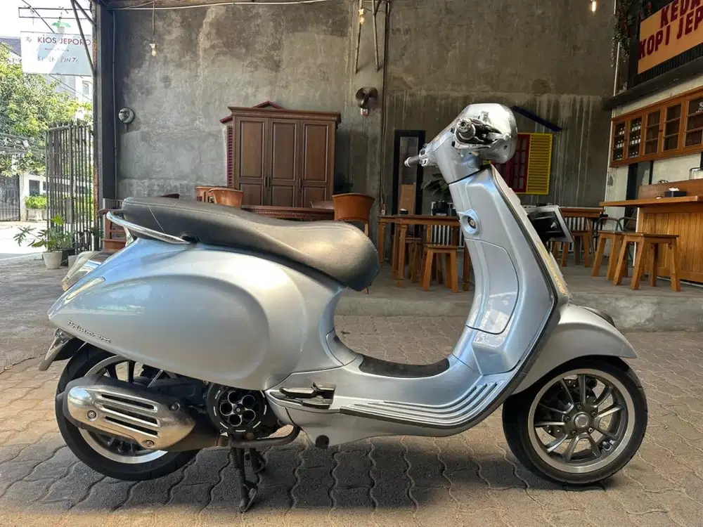 Vespa Primavera 2022