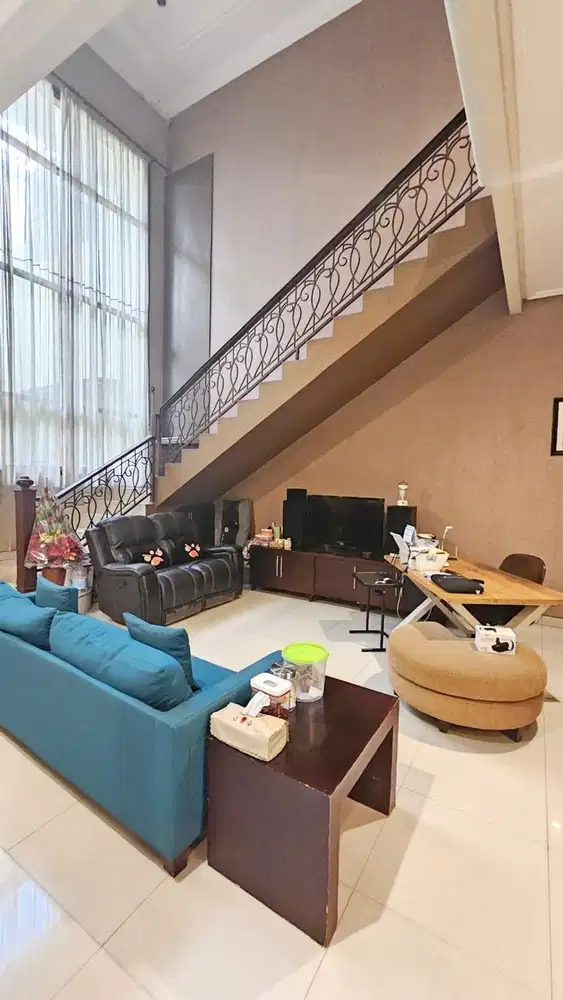 CIAMIK POL! DIJUAL RUMAH MEWAH CENTRAL PARK A YANI SURABAYA!