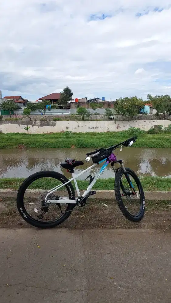 Sepeda Polygon Xtrada 7 New 2023