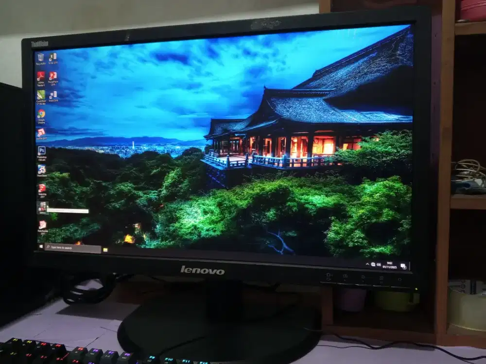 Monitor 24 inch lenovo thinkvision