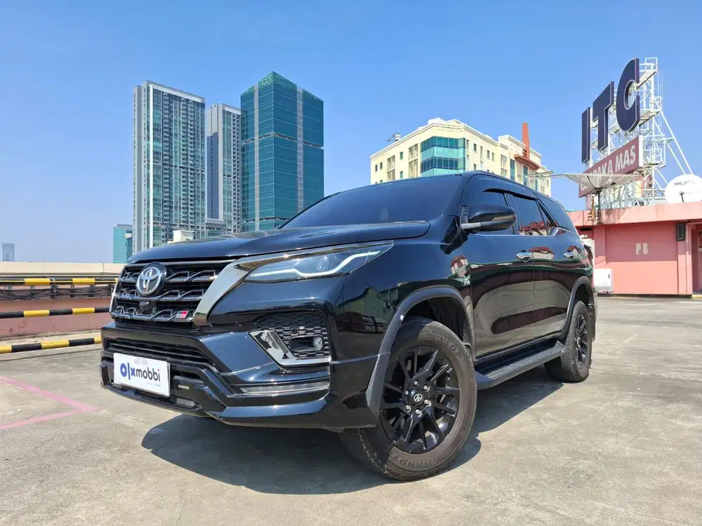 DP MURAH - Toyota Fortuner 2.7 SRZ GR Sport Bensin-AT 2023