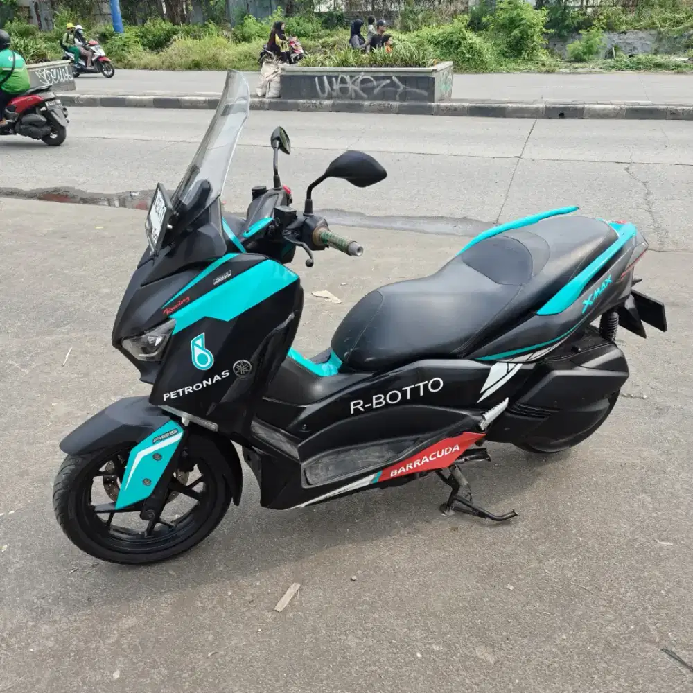 Yamaha X-Max tahun 2019 full orisinil terawat baik
