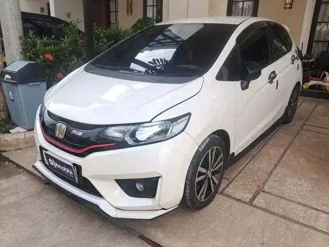 KM Rendah TDP 9JT Honda Jazz 1.5 S Bensin-MT 2017 Putih