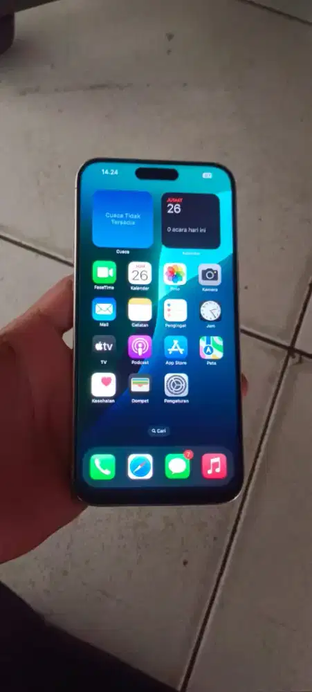 iPhone 16 no minus