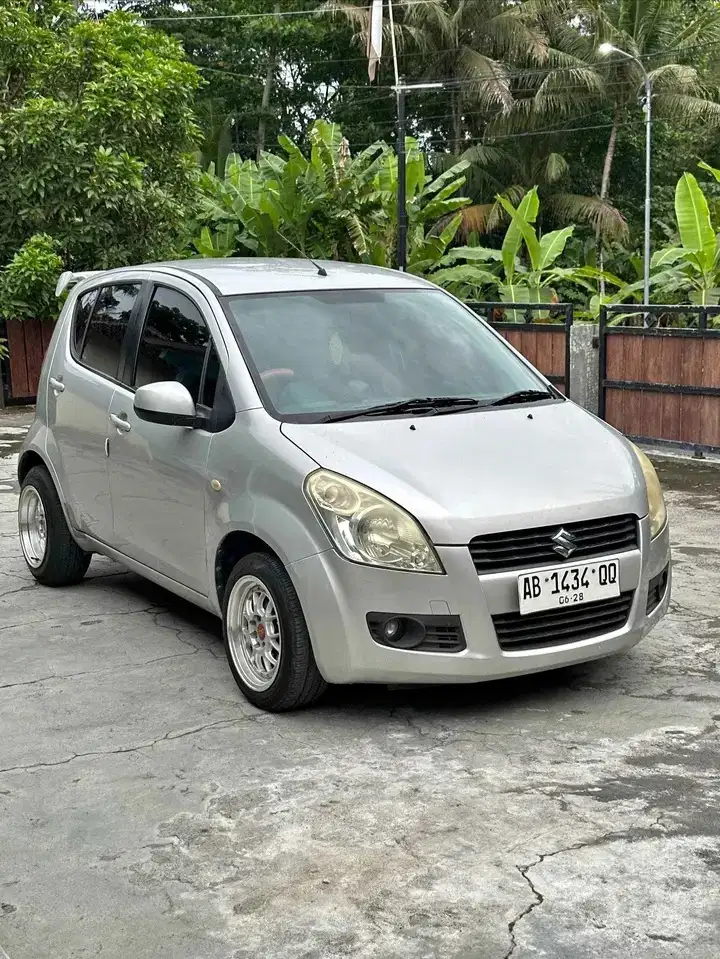 Suzuki Splash 2011 Bensin