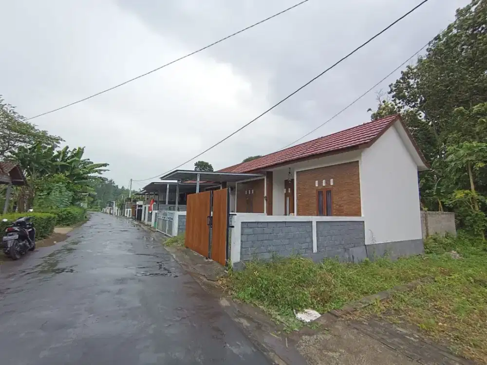 Dijual Rumah Siap Huni Legalitas SHM Di Timur Kalasan Harga 300Jt-an
