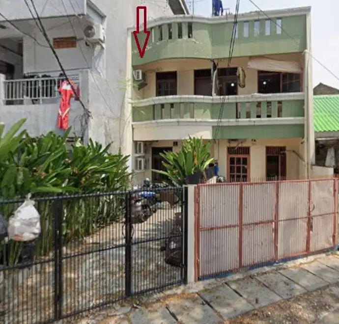 Rumah di Pusat Ibu Kota, 10 menit dari Gajah Mada, 10 menit dari Roxy