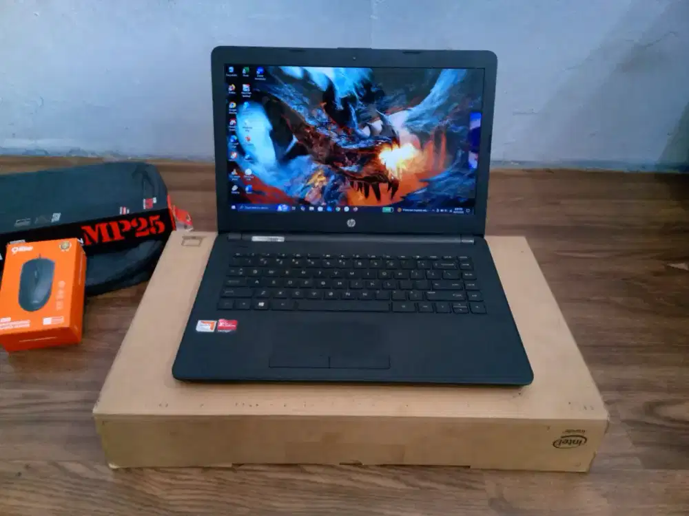 Laptop hp 14-bw0xx Processor AMD RADEON R3 RAM 4 GB SSD 256 GB
