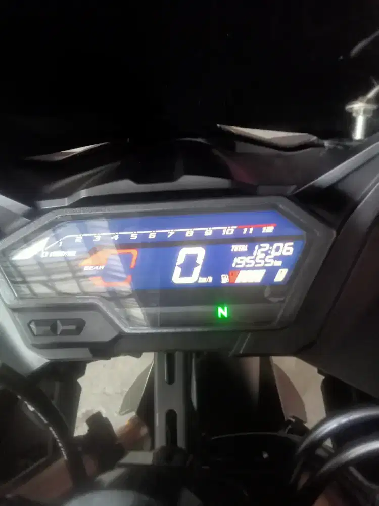 Honda CBR motor standar km rendah
