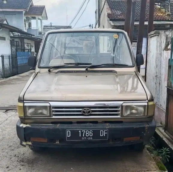 Dijual Mobil Toyota Kijang 1987 Murah meriah Pintu punten