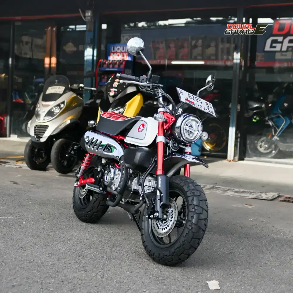 HONDA MONKEY MERAH 2022 SILVER  SUPER LOW KM 300 PERAK