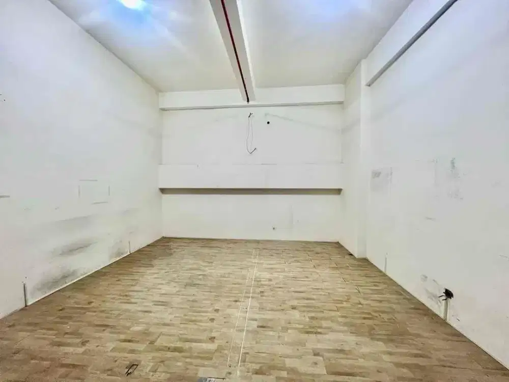 Dijual kantor lokasi di Gunawangsa merr  lantai 2 sudah SHM