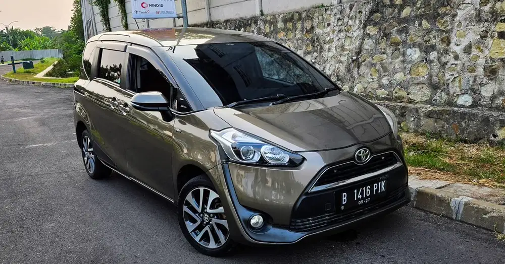 Toyota Sienta 2016 Bensin