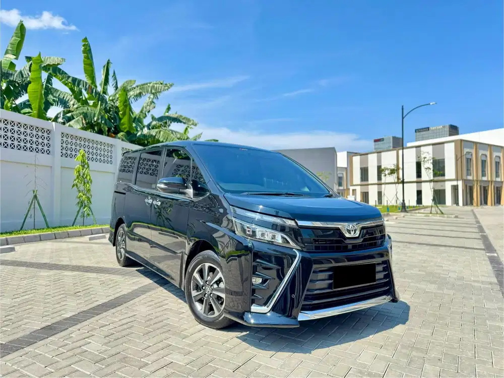 (KM 45 RIBU) Toyota Voxy A/T Hitam 2019 SANGAT TERAWAT