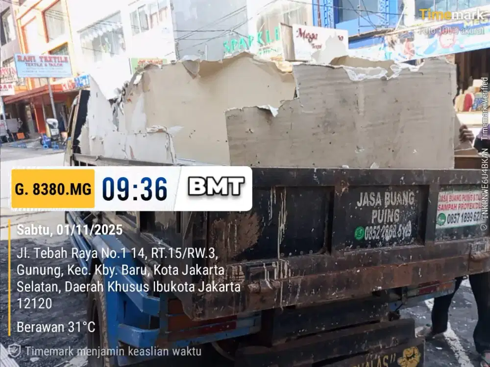 Jasa buang puing dan tanah