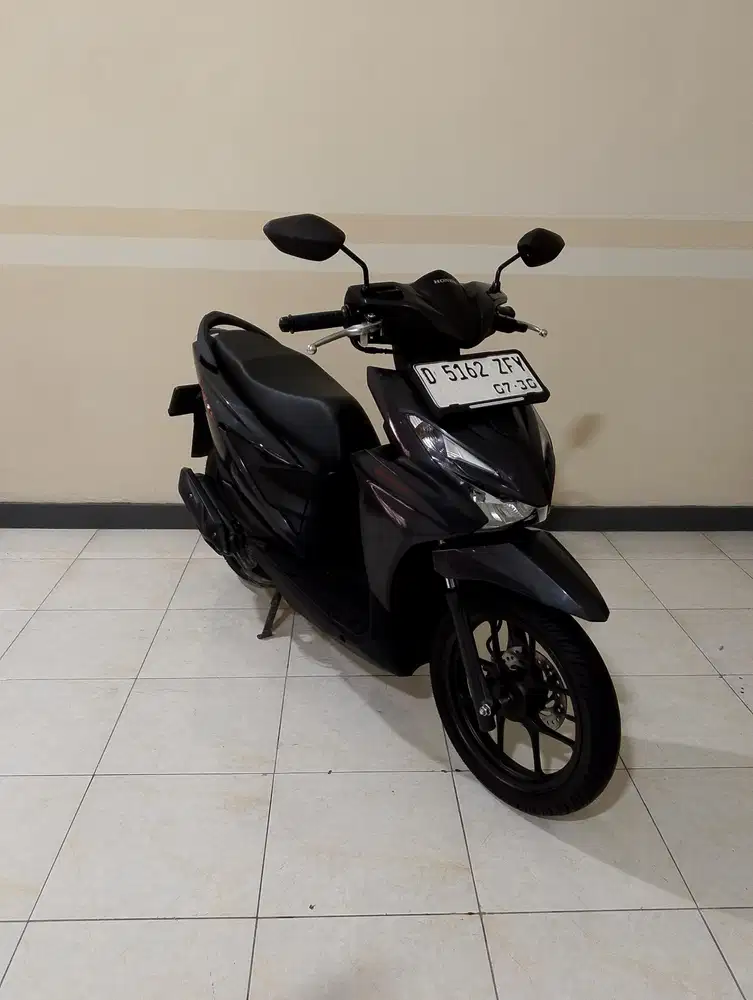 All New Beat Sporty CBS ISS Deluxe 2025 KM. 3.500 Kodya
