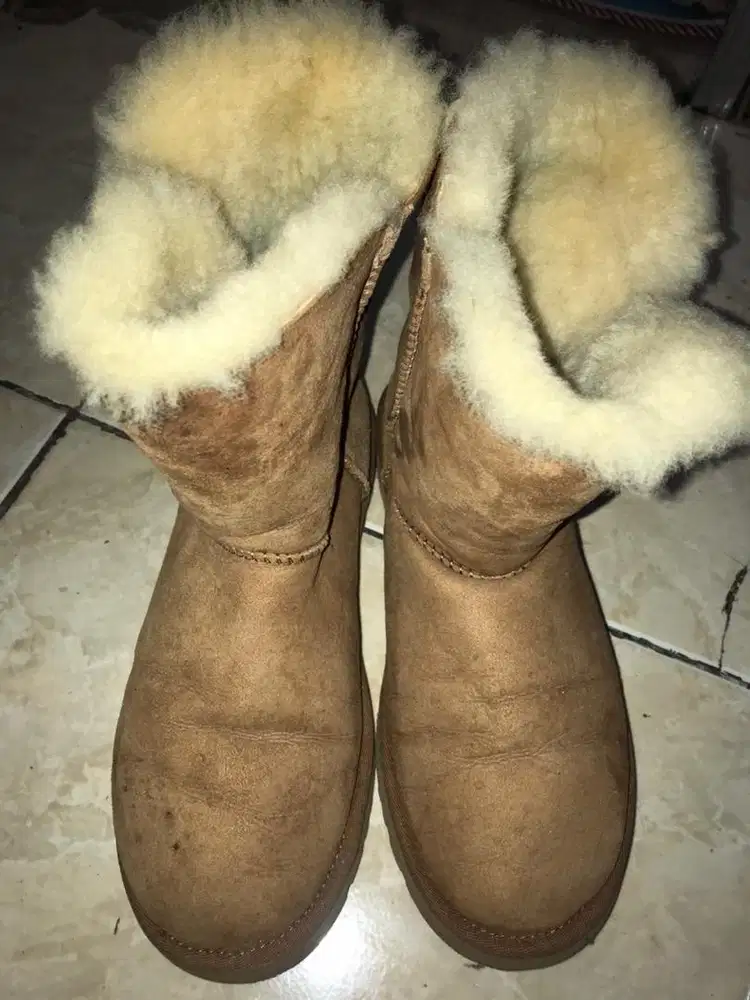 bailey button boots sz 39