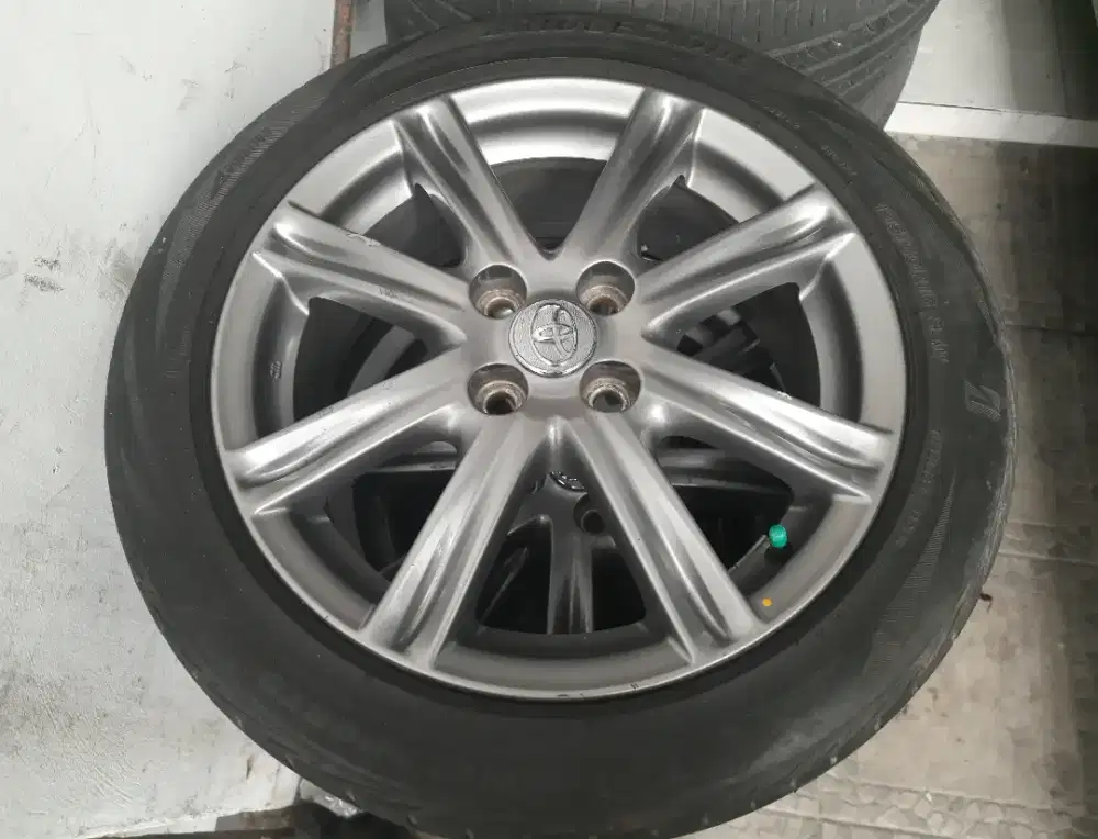 Velg orisinil Yaris S trd r16 pcd 4x100 + ban