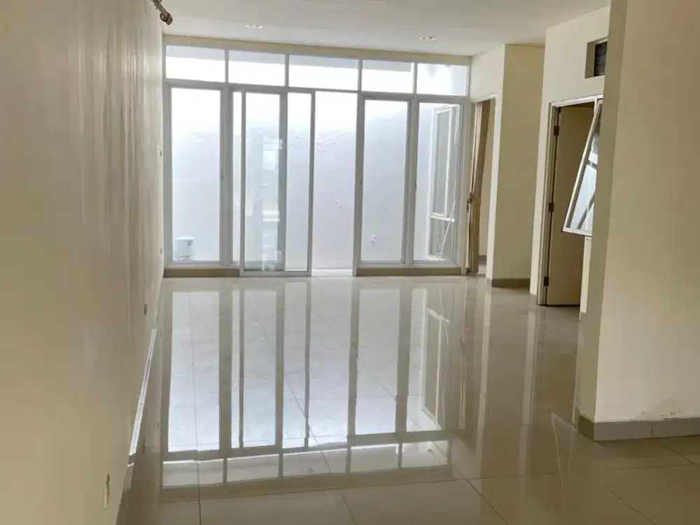 Disewakan Rumah Siap Huni di Cluster Adara Harapan Indah 2 - Bekasi