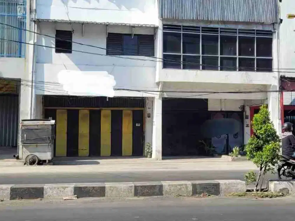 Di Jual 2 Ruko Bersebelahan 
Strategis 0 Jalan Raya KAPASAN Dekat Pusat Perbelanjaan Seperti ITC dan Pasar Atom